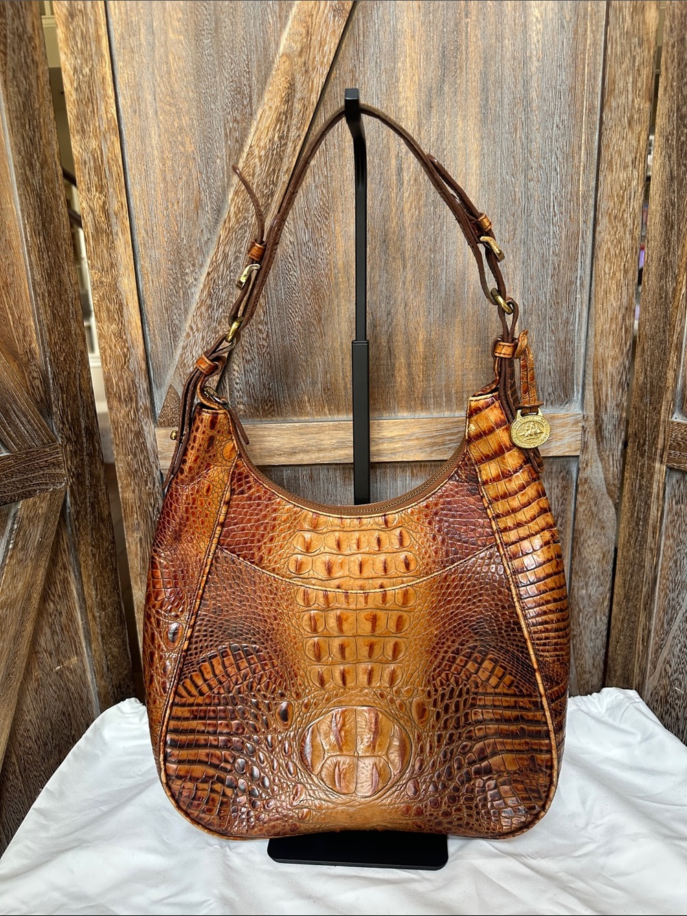 Brahmin Brown Croc-Embossed Shoulder Bag with Matching Wallet & Checkbook Cover - Picture 2 of 16